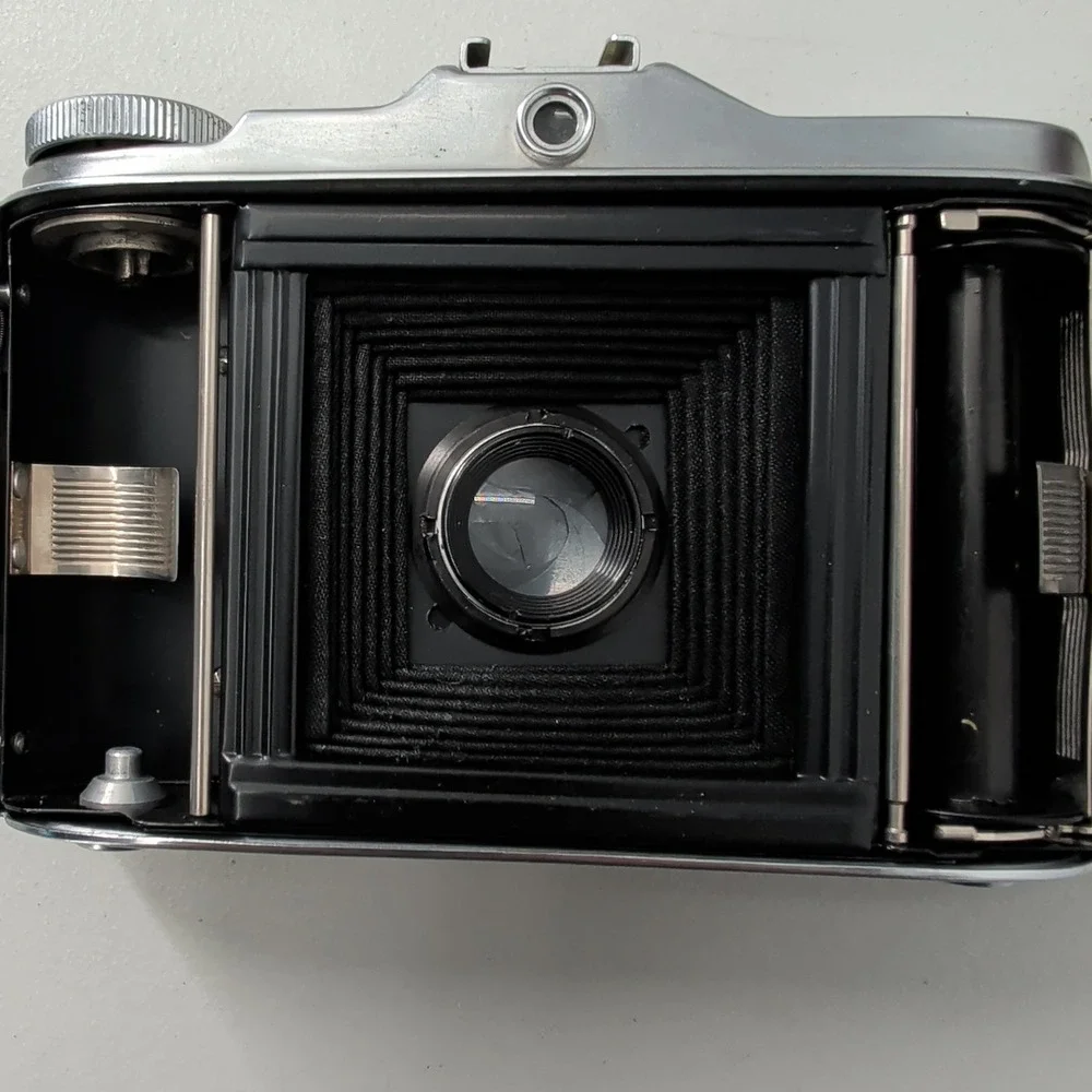 Agfa Isolette V Camera Agnar 4.5 85mm Vario Shutter Leather Case Untested
